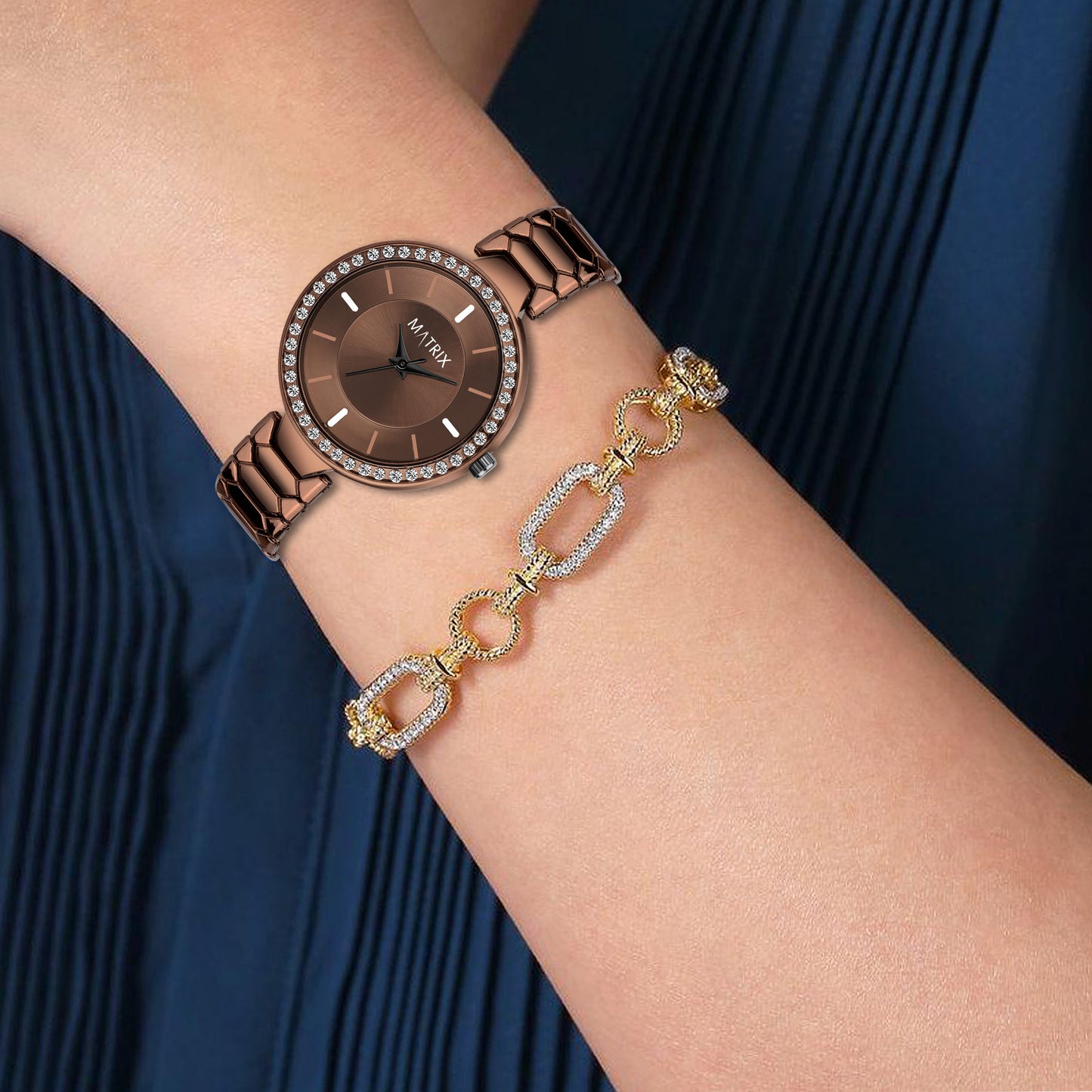 DAISY Stone Studded Bracelet Analog Watch for Women