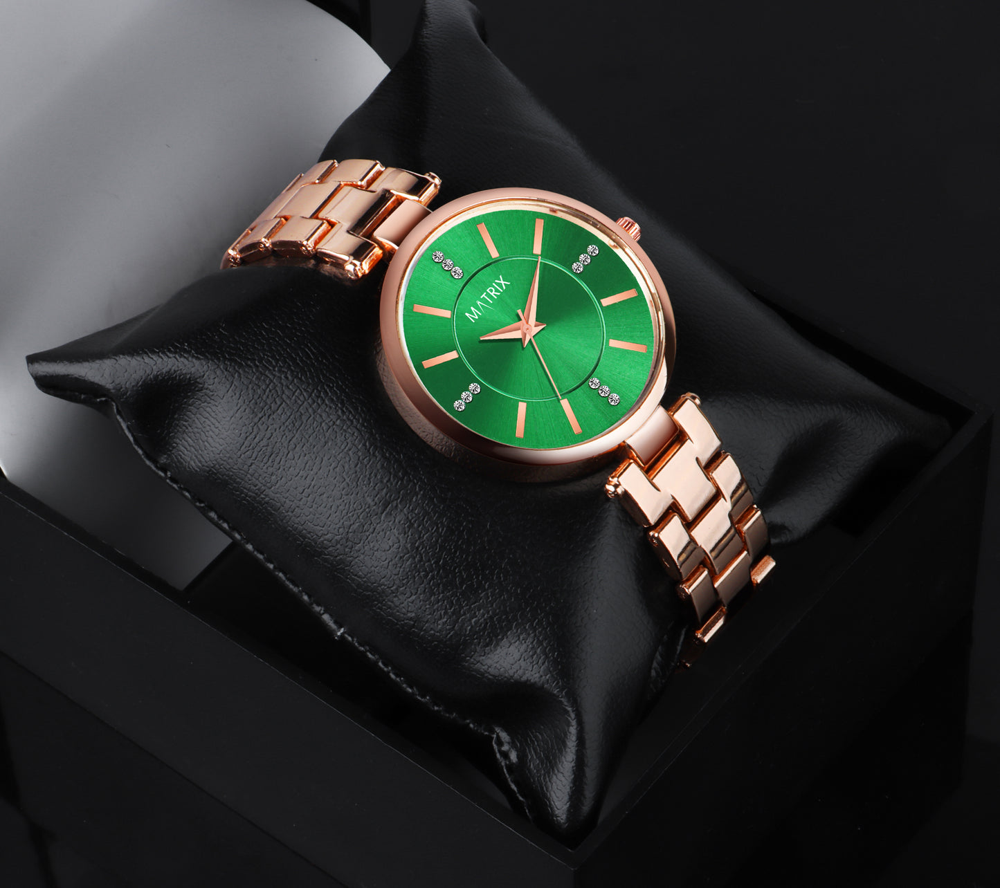 DAISY Stone Studded Bracelet Analog Watch for Women